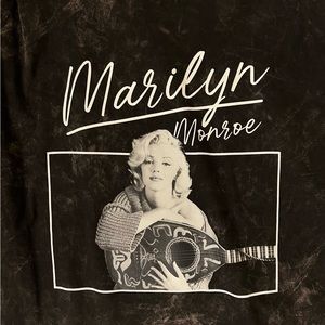 Marilyn Monroe T Shirt NWOT